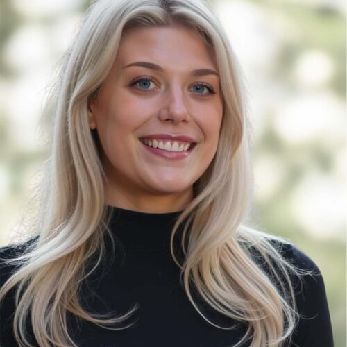 photo of Nicole Crisbacher