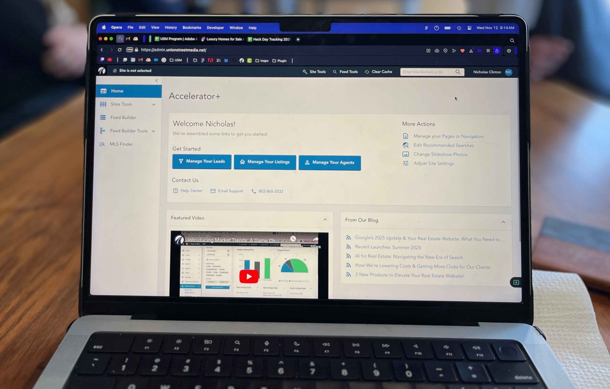 accelerator + on laptop